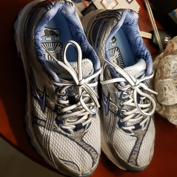 brooks trance 10 mens purple